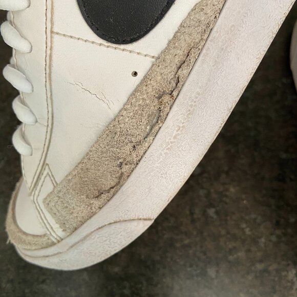 Nike Blazer Mid '77 GS 'White Black Volt' - Size 6Y - Picture 11 of 11